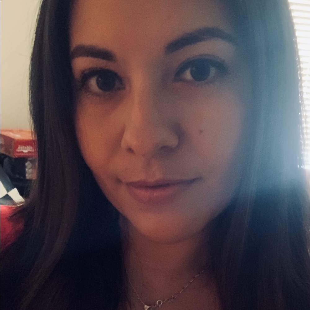 Meet your Posher, Jazmin